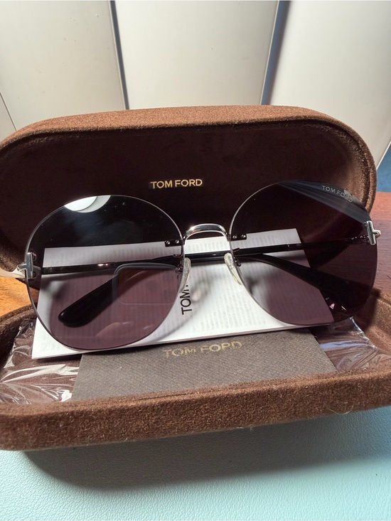 Tom Ford Black Round Sunglasses main image 4